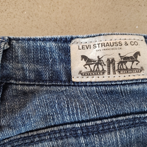 Cute Levi Flare Jeans - Picture 4 of 6